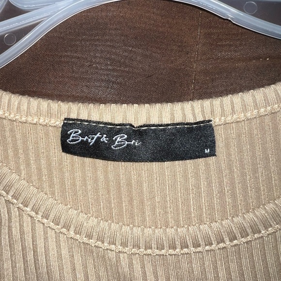 Tank top great never been worn - Picture 3 of 5